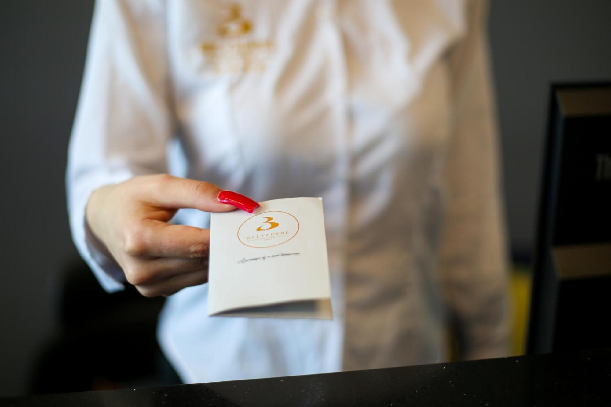 Belvedere Hotel & Spa Vlorë エクステリア 写真
