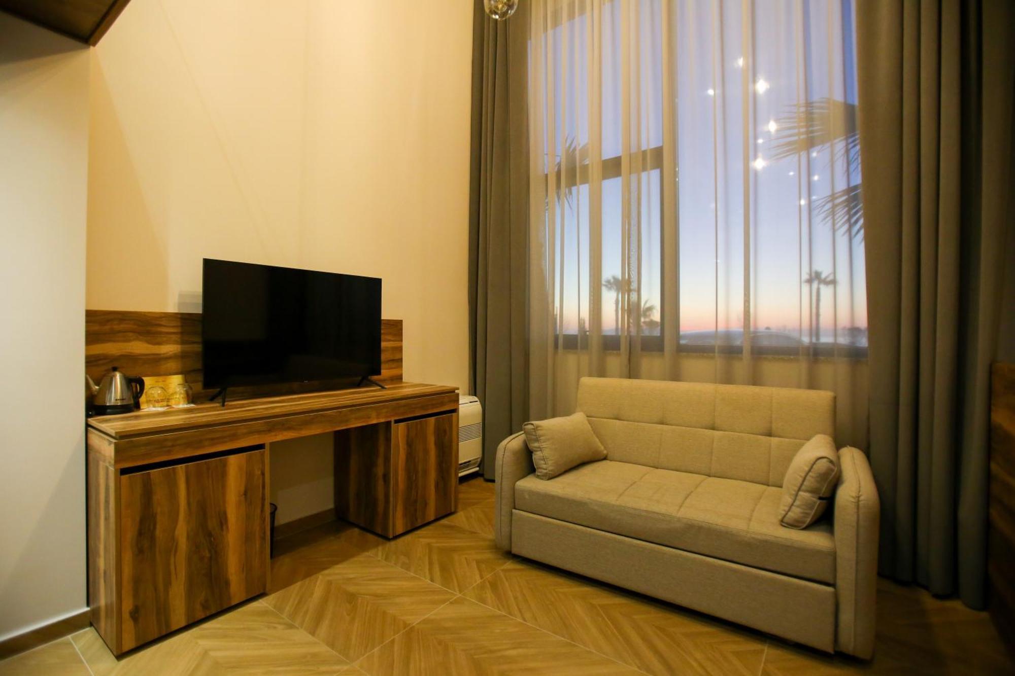 Belvedere Hotel & Spa Vlorë エクステリア 写真