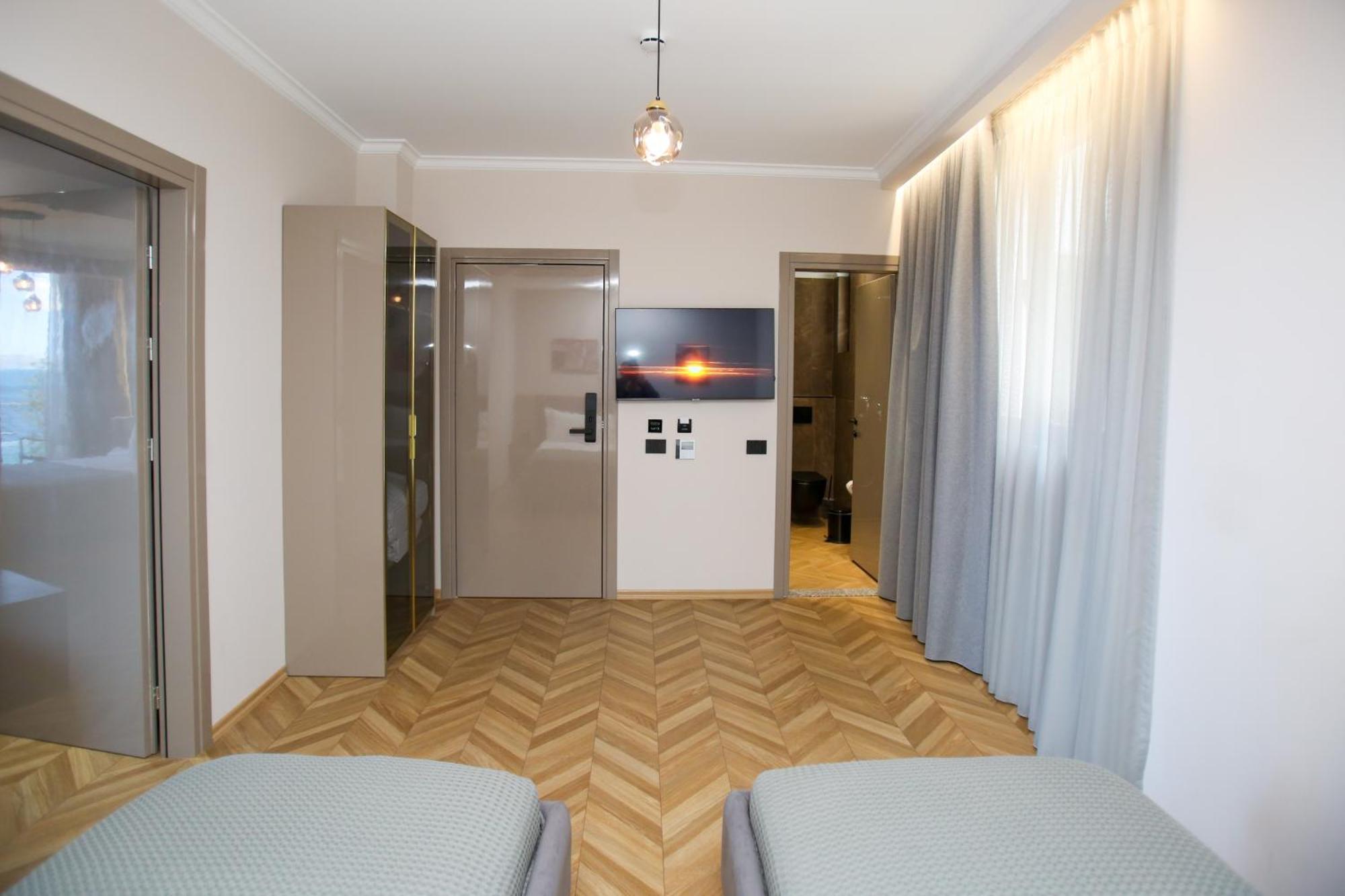 Belvedere Hotel & Spa Vlorë エクステリア 写真