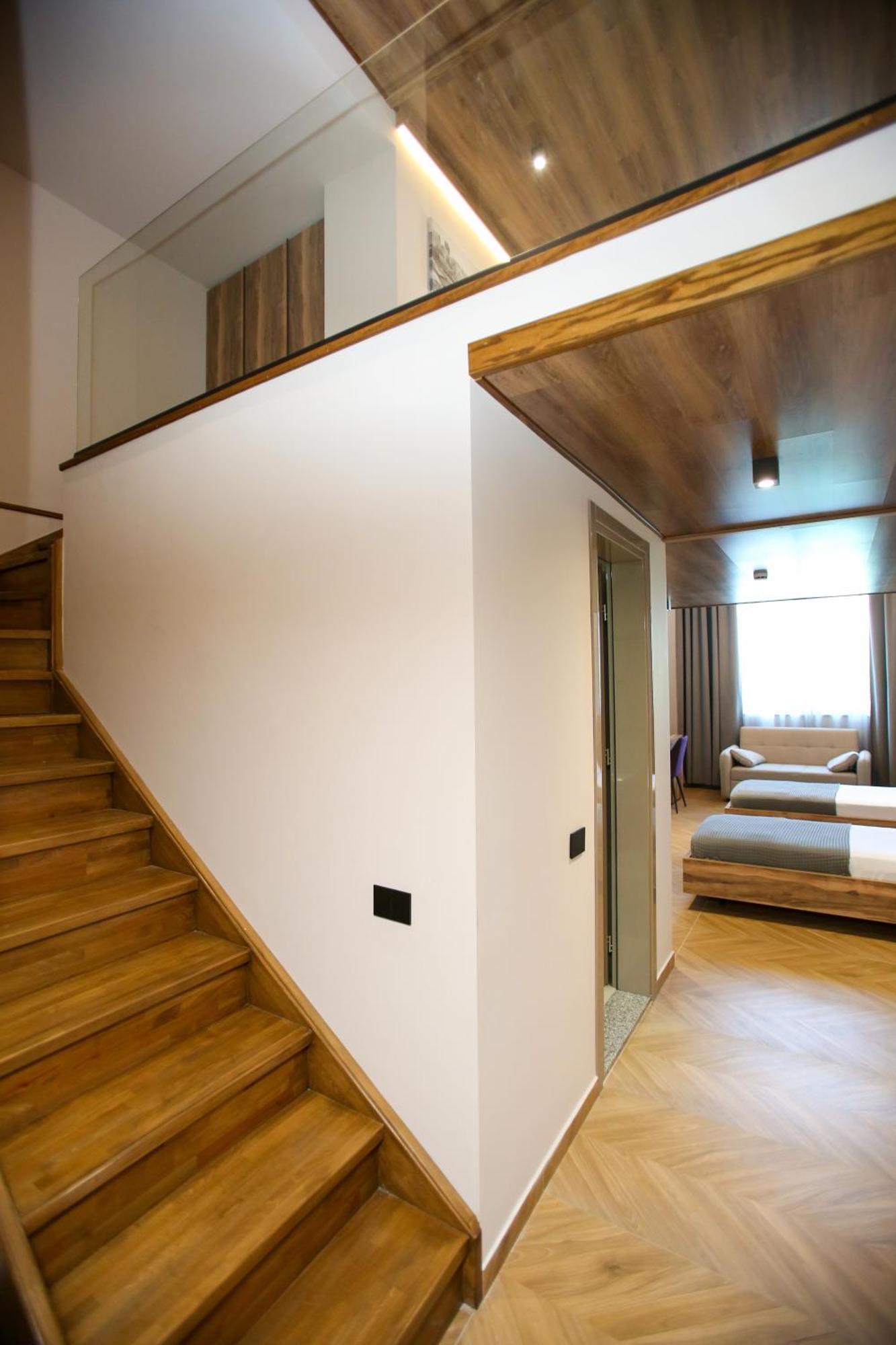 Belvedere Hotel & Spa Vlorë エクステリア 写真