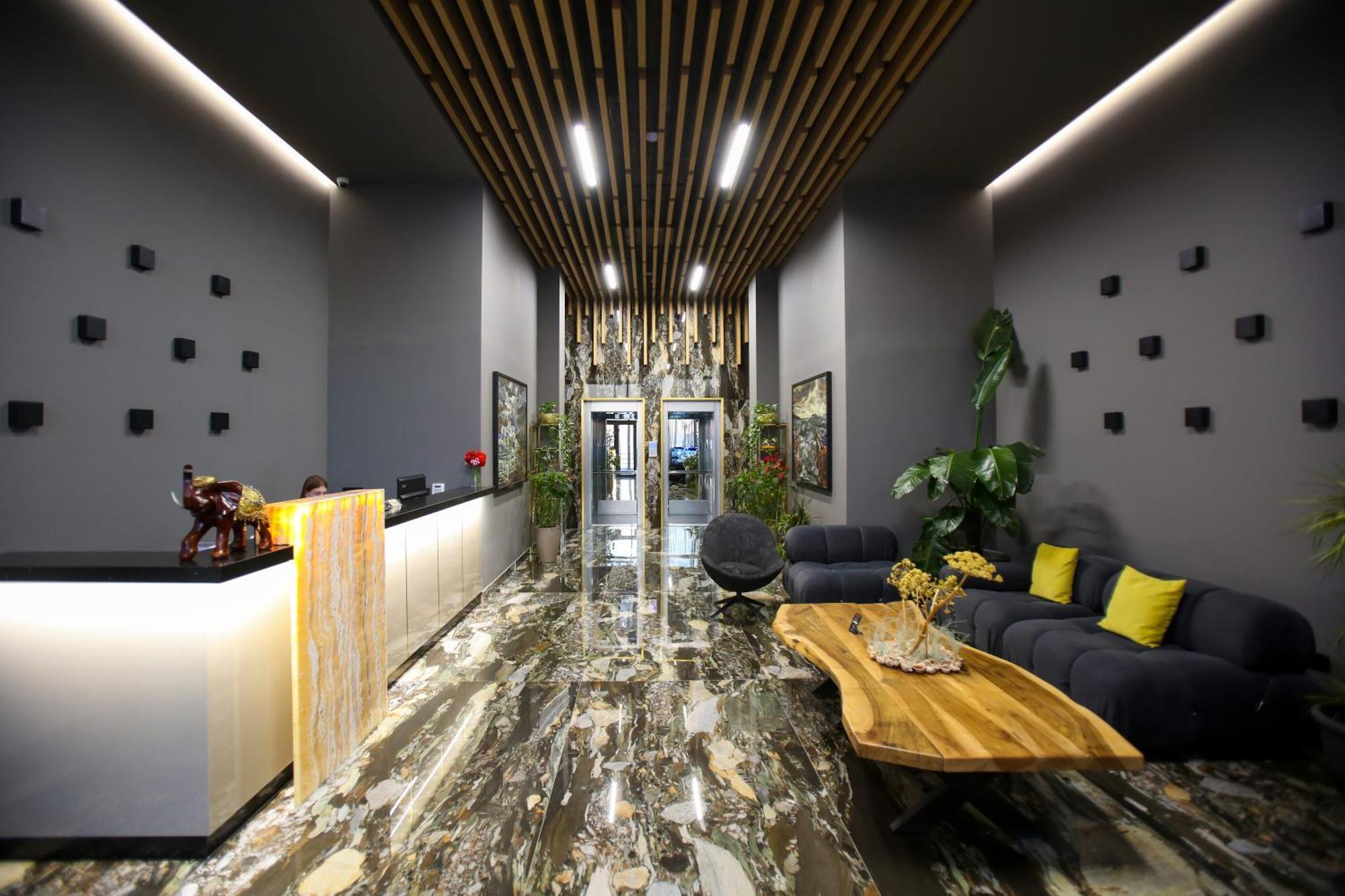 Belvedere Hotel & Spa Vlorë エクステリア 写真